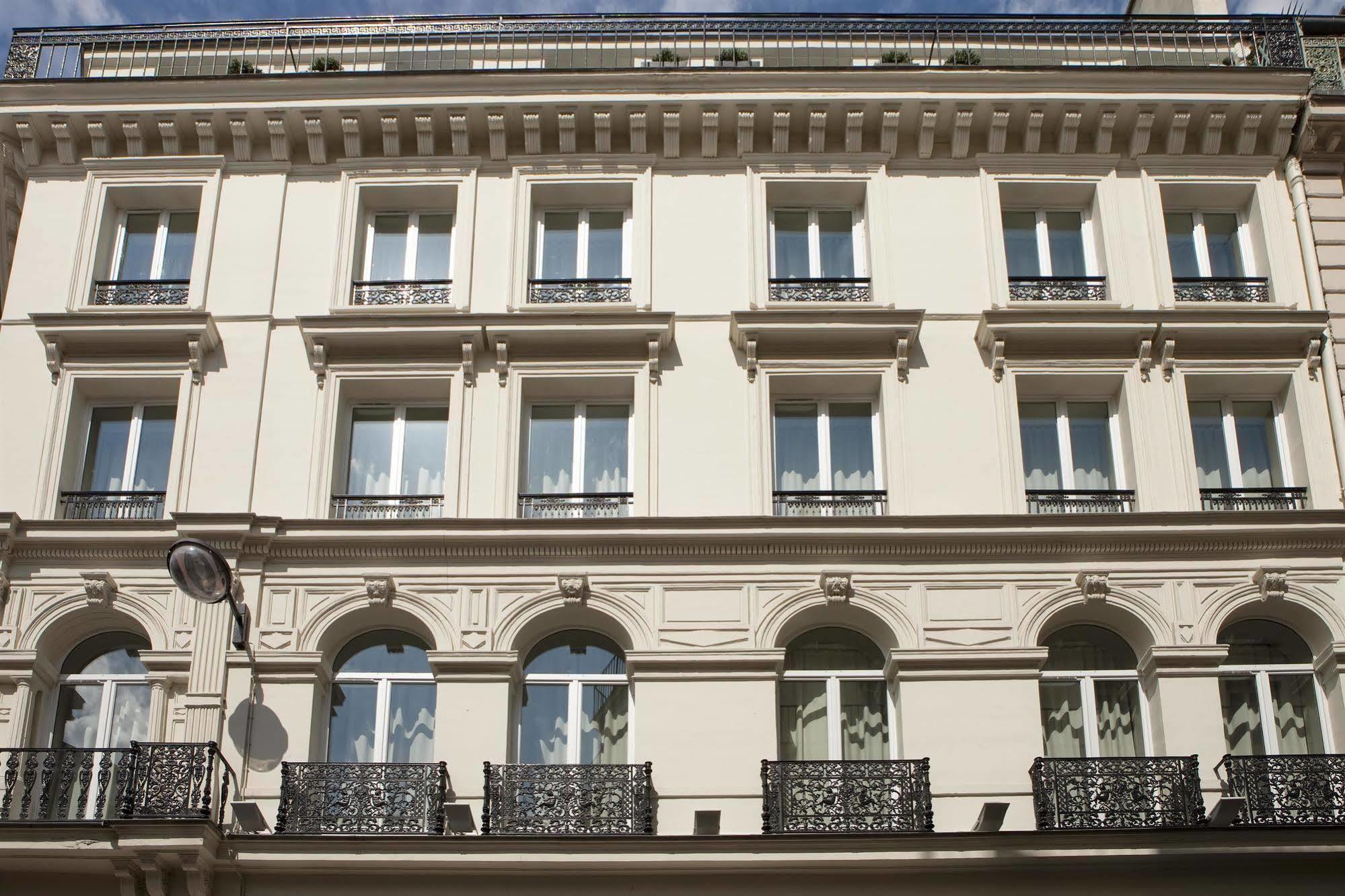 Aparthotel Nell Parijs
